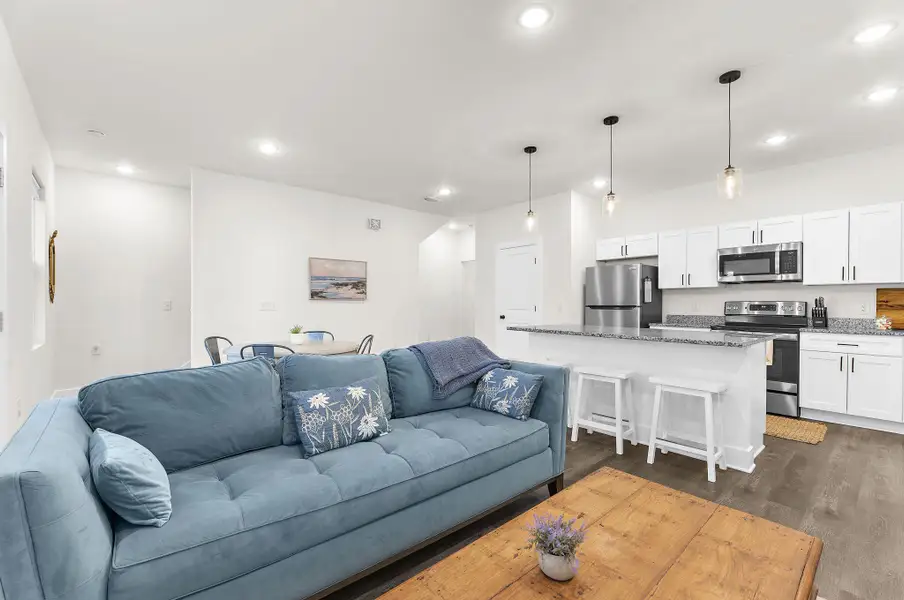 Furnished interior view inside a new home in , Hanahan (Image 8).