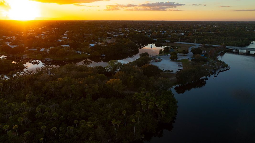 Natural landscape and outdoor views near Veranda Oaks in Port St. Lucie (Image 94).