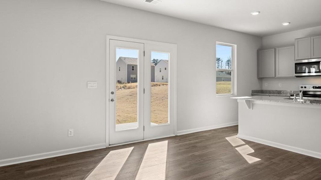 Spacious, unfurnished interior of a new home in Oaks at Cedar Grove, Fairburn (Image 11). Spacious, unfurnished interior of a new home in Oaks at Cedar Grove, Fairburn (Image 11).