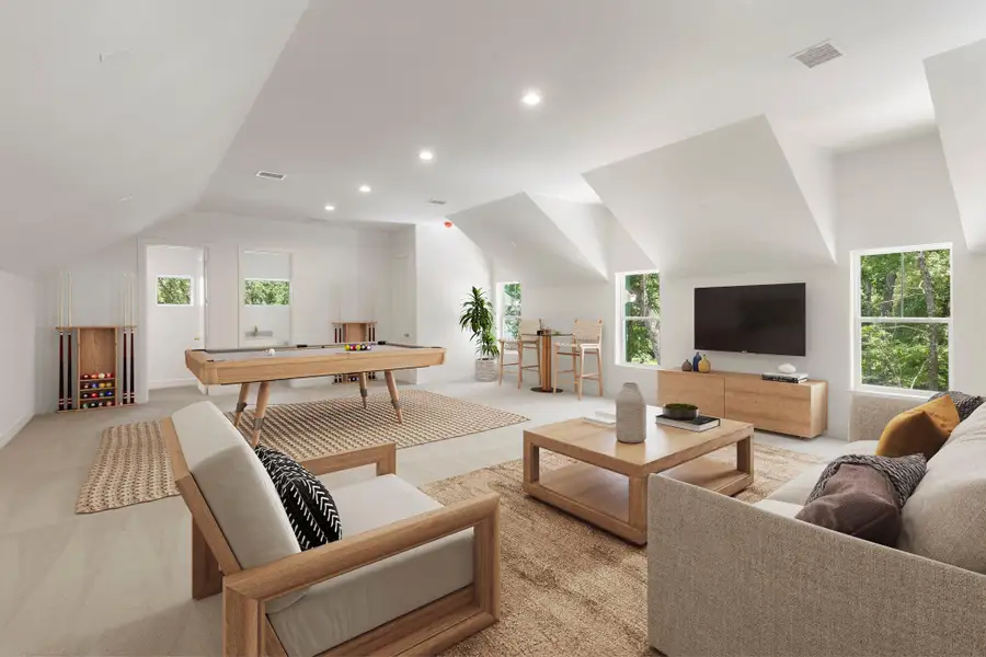 HUGE room upstairs for whatever your heart desires with its own bathroom! HUGE room upstairs for whatever your heart desires with its own bathroom!