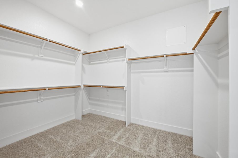 Spacious, unfurnished interior of a new home in Taylor Ranch, Springtown (Image 31).