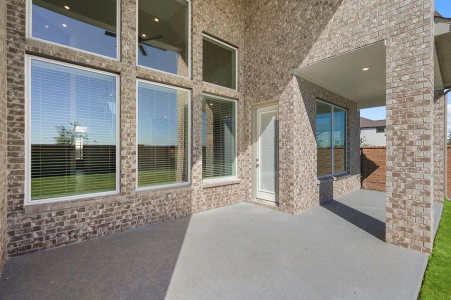 Photos are representative. Actual colors and selections may vary. Photos are representative. Actual colors and selections may vary.