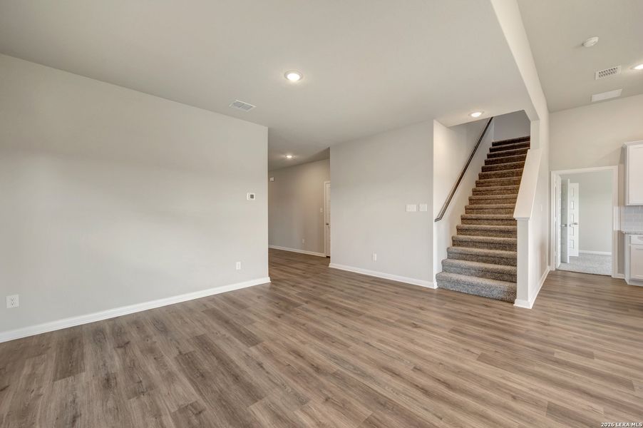 Spacious, unfurnished interior of a new home in Paloma Park, Converse (Image 20).