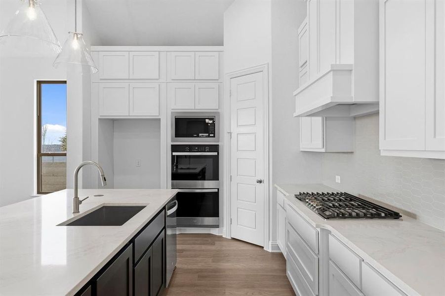 DAL_Painted Tree_Concord_3913 Attwater Street (13) DAL_Painted Tree_Concord_3913 Attwater Street (13)