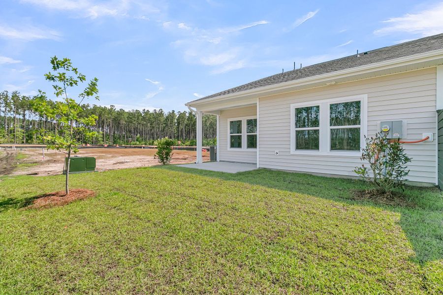 Exterior details and patio area of a home in , Summerville (Image 22).