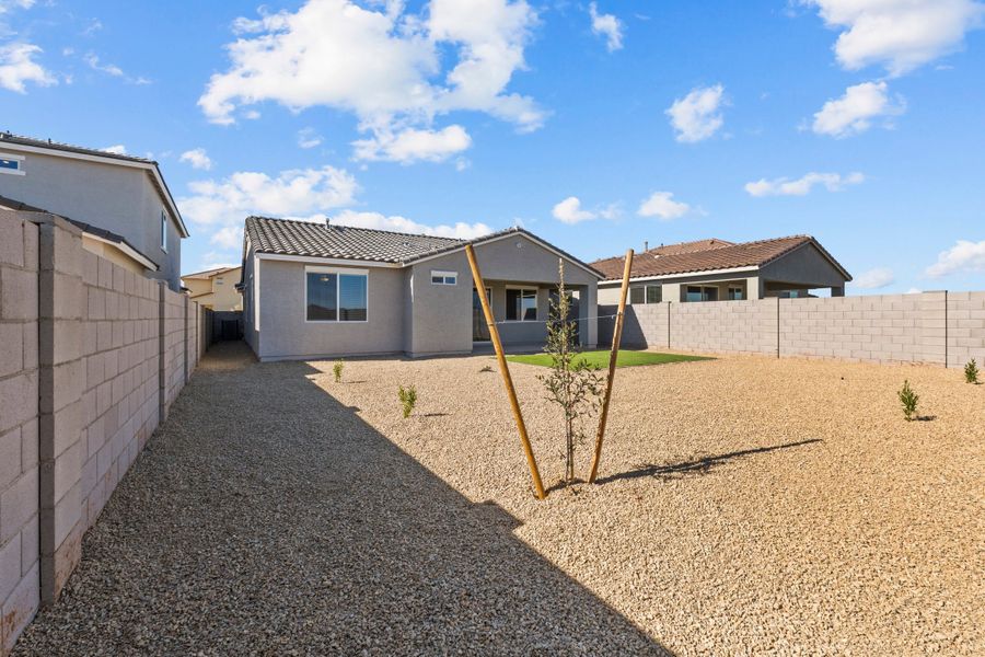16765 W Spur Dr, Surprise, AZ.  - Slide 22