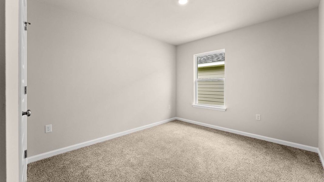 Spacious, unfurnished interior of a new home in Chateau Nemours, Port Saint Joe (Image 28).