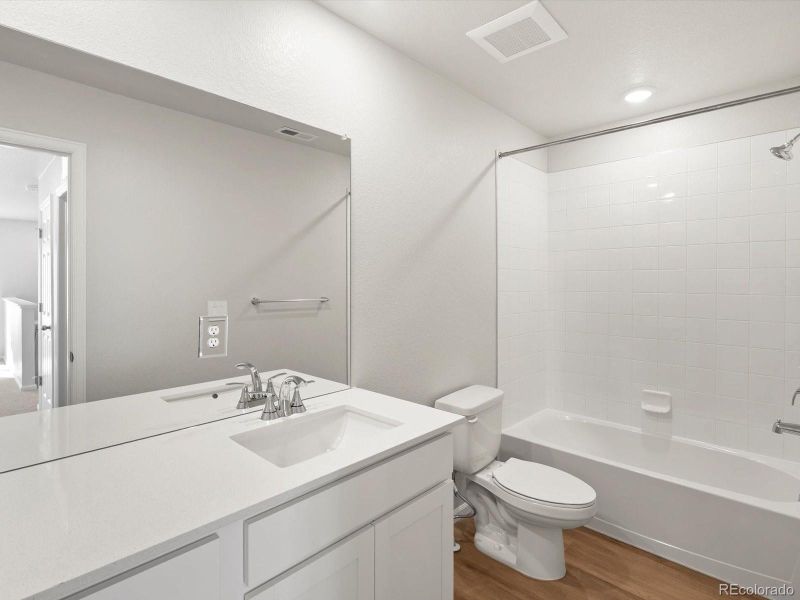 Furnished interior view inside a new home in Lake Bluff, Greeley (Image 8).