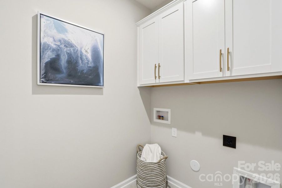 Laundry Room, Main Level
