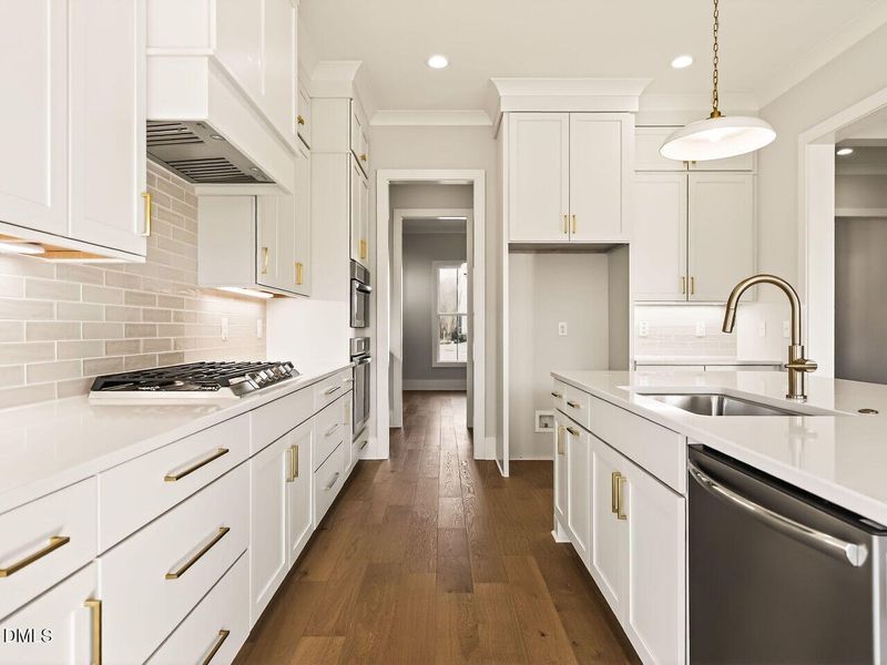 012-1280x960-kitchen