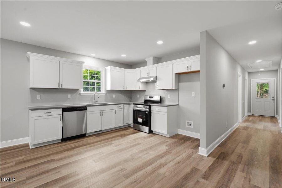 19-405 Ridley St-19