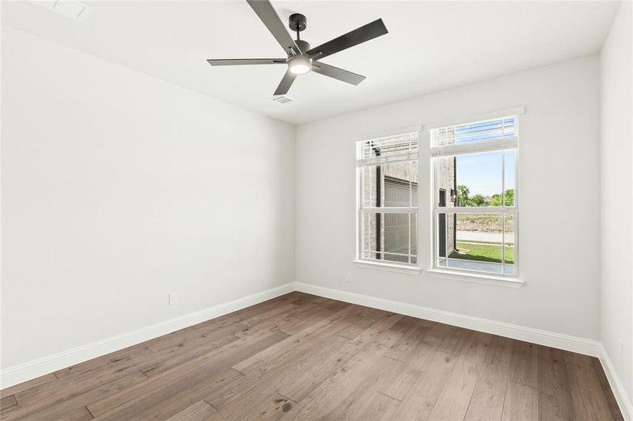 Spacious, unfurnished interior of a new home in Liberty, Melissa (Image 25).
