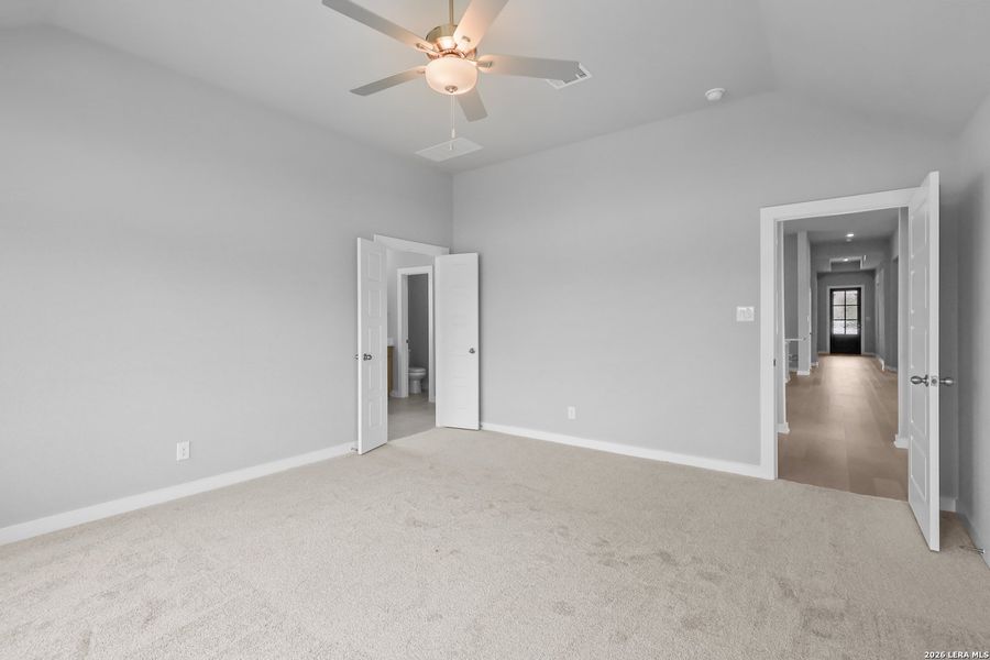 Spacious, unfurnished interior of a new home in Nopal Valley, San Antonio (Image 22). Spacious, unfurnished interior of a new home in Nopal Valley, San Antonio (Image 22).