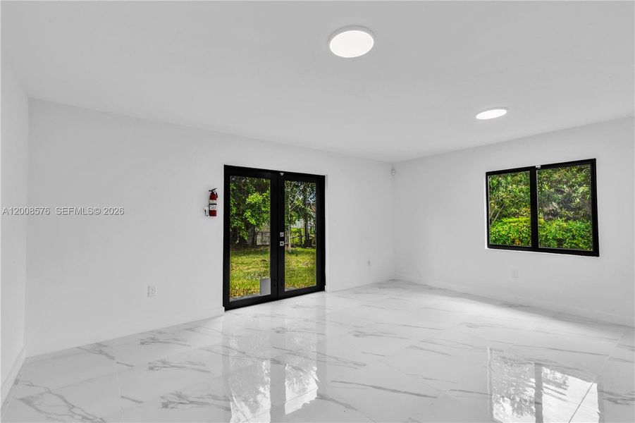 Spacious, unfurnished interior of a new home in , Homestead (Image 32).