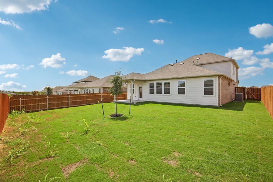 Exterior details and patio area of a home in Lisso, Pflugerville (Image 4).