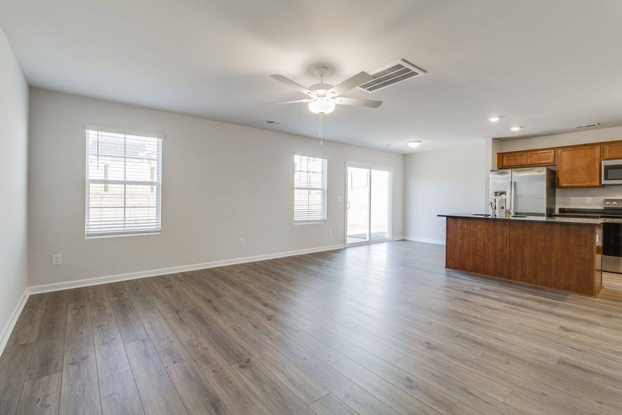 Spacious, unfurnished interior of a new home in Haynes Park, Columbia (Image 20).