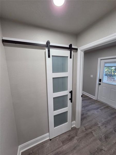 Spacious, unfurnished interior of a new home in , Plant City (Image 58).