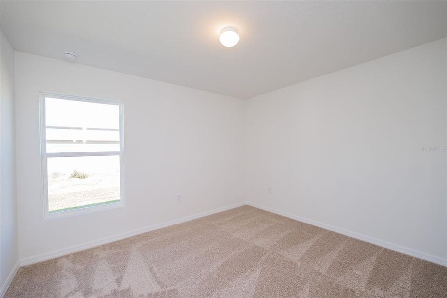 Spacious, unfurnished interior of a new home in , Sebring (Image 10).