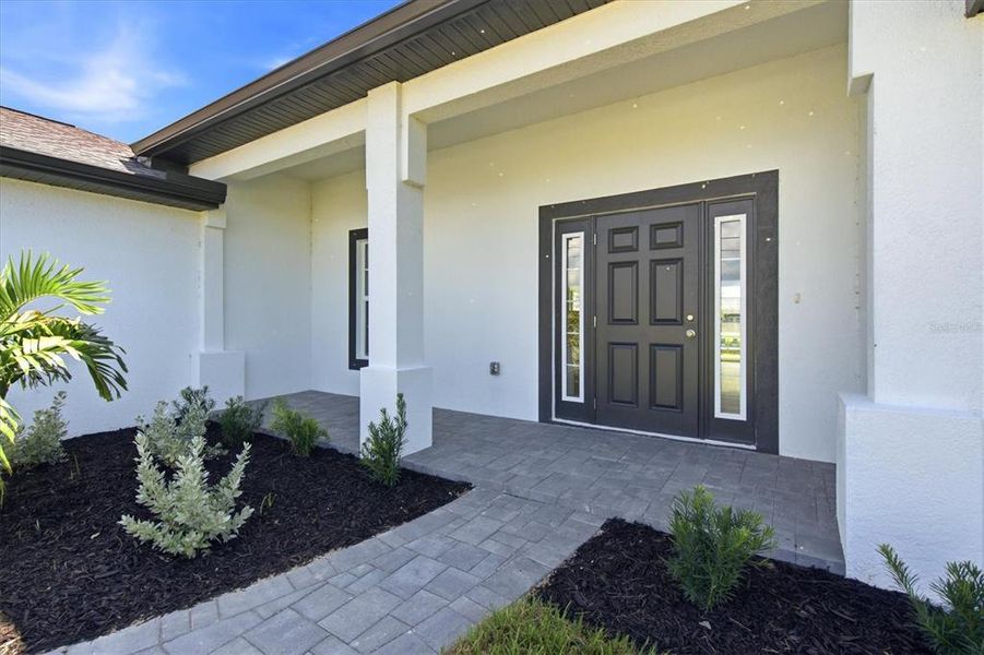 Exterior details and patio area of a home in , Cape Coral (Image 28).