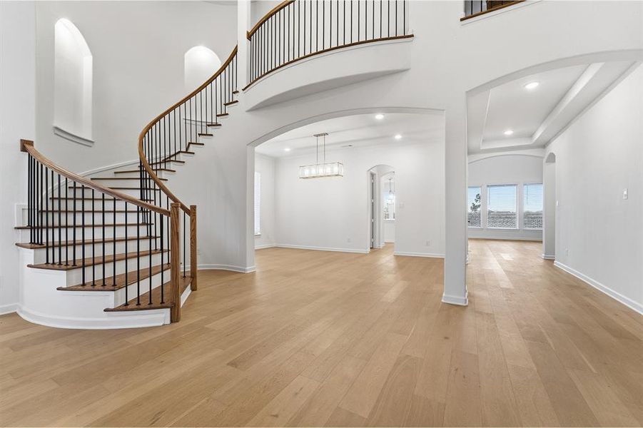 Spacious, unfurnished interior of a new home in Green Meadows, Celina (Image 14).