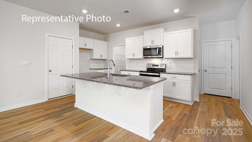 Furnished interior view inside a new home in Stanton, Richburg (Image 6).