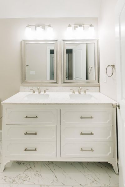 Furnished interior view inside a new home in , Walterboro (Image 9).