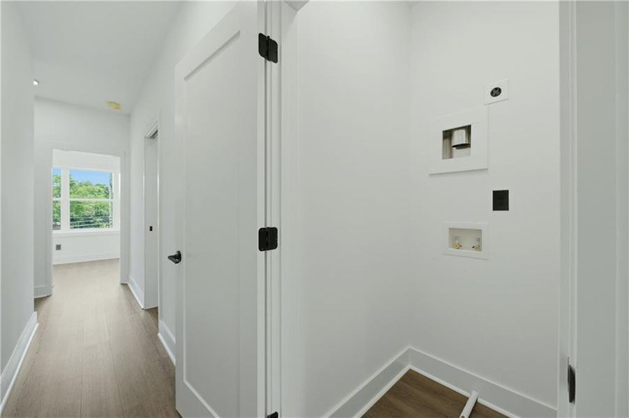Spacious, unfurnished interior of a new home in , Atlanta (Image 19).