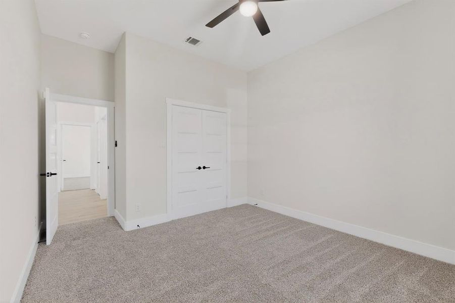 Spacious, unfurnished interior of a new home in , Greenville (Image 15).