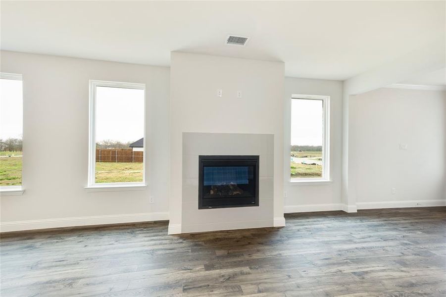Spacious, unfurnished interior of a new home in , Royse City (Image 16).