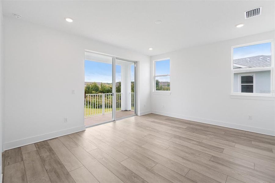 Spacious, unfurnished interior of a new home in Lagoon Residences at Epperson, Wesley Chapel (Image 33). Spacious, unfurnished interior of a new home in Lagoon Residences at Epperson, Wesley Chapel (Image 33).