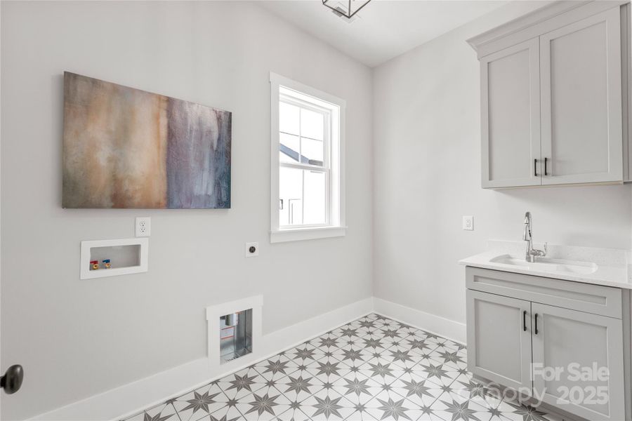 Furnished interior view inside a new home in , Davidson (Image 27).