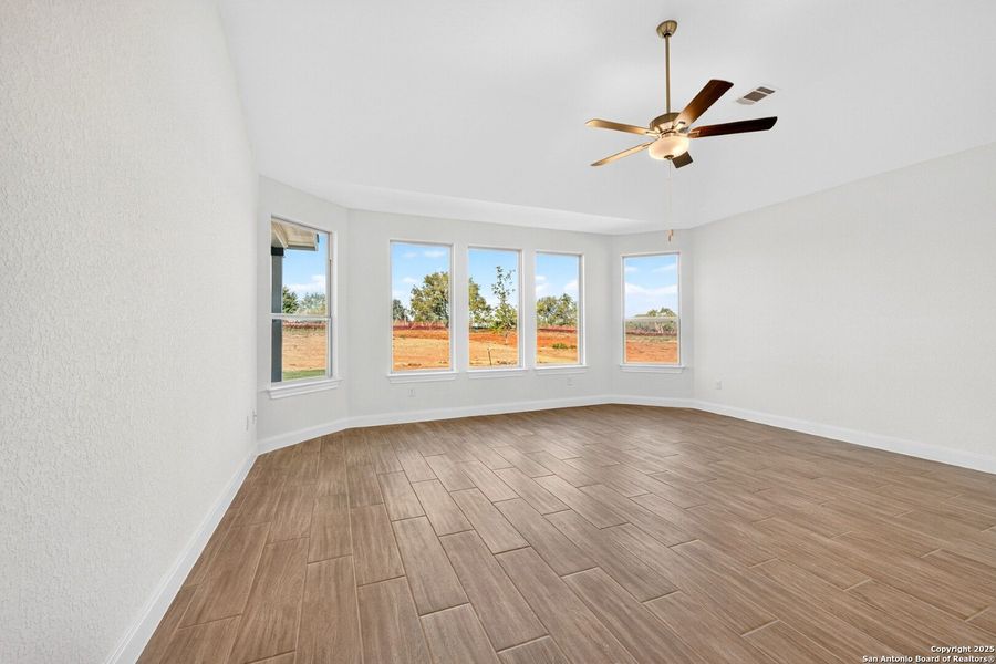 Spacious, unfurnished interior of a new home in Preserve at Annabelle Ranch, San Antonio (Image 32).