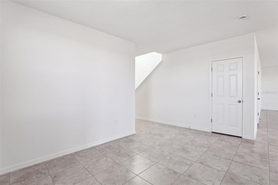 Spacious, unfurnished interior of a new home in Lake Deer Estates - Signature Series, Poinciana (Image 32). Spacious, unfurnished interior of a new home in Lake Deer Estates - Signature Series, Poinciana (Image 32).