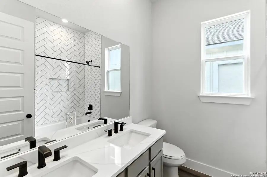 Furnished interior view inside a new home in Weltner Farms 60’s, New Braunfels (Image 14). Furnished interior view inside a new home in Weltner Farms 60’s, New Braunfels (Image 14).