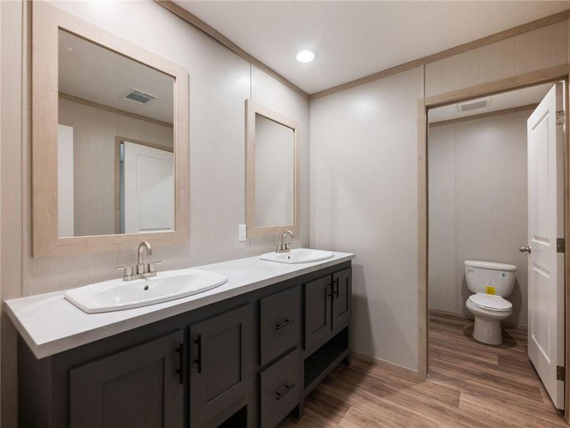 Furnished interior view inside a new home in , Gainesville (Image 11).