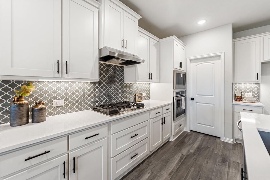 Furnished interior view inside a new home in Morningstar, Aledo (Image 10).