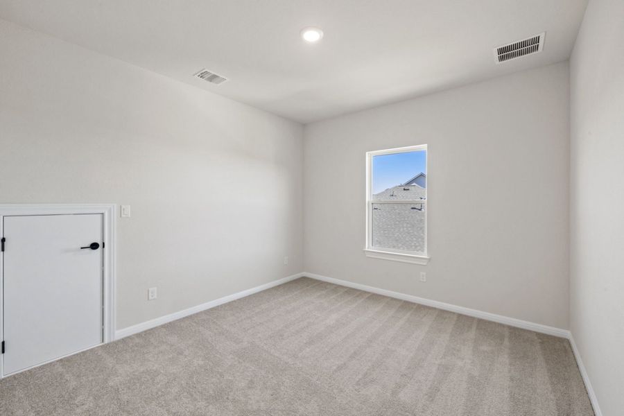 Representative unfurnished interior of a home built from the Ashlyn by Ashton Woods in Provence, Austin (Image 44).