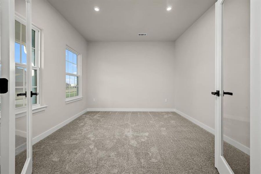Spacious, unfurnished interior of a new home in Muirwood, Murfreesboro (Image 14). Spacious, unfurnished interior of a new home in Muirwood, Murfreesboro (Image 14).