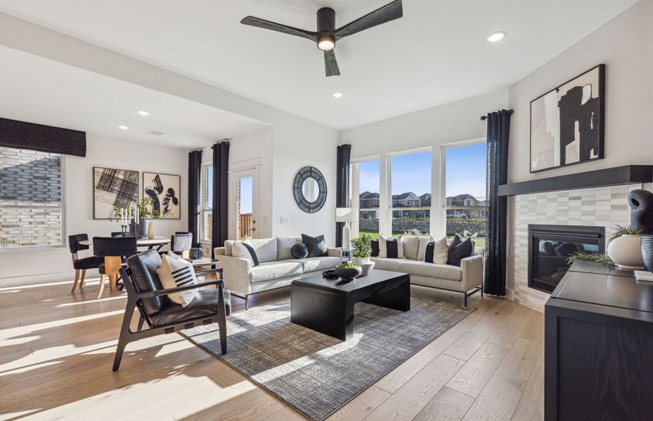 Representative furnished interior of a home built from the Sondra by Pulte Homes in Wellington, Fort Worth (Image 7).