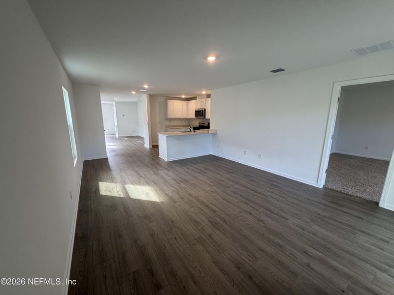 Spacious, unfurnished interior of a new home in Grand Reserve, Bunnell (Image 23).