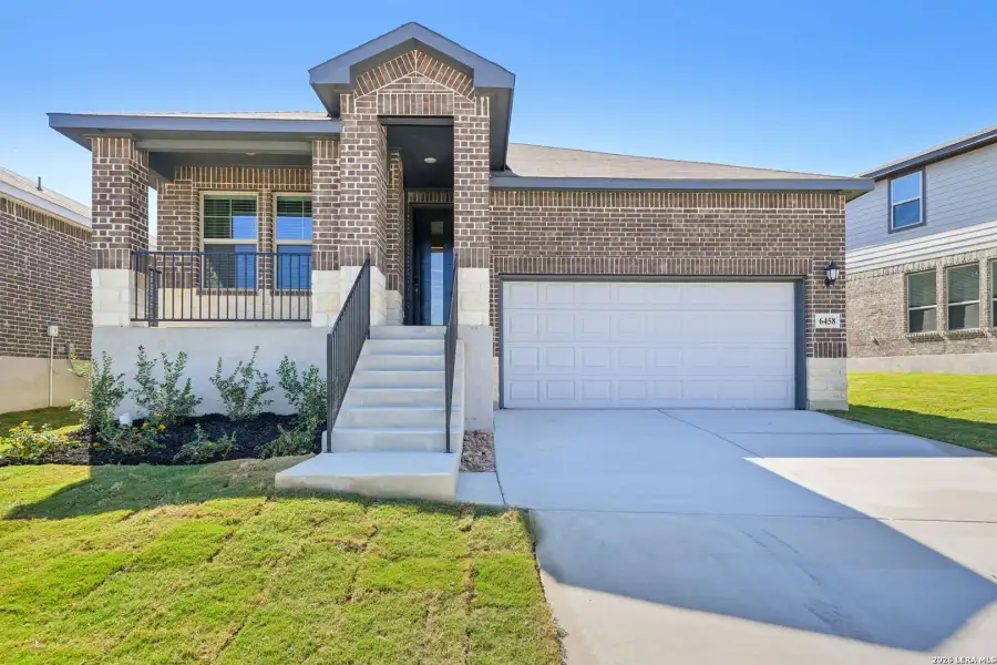Image 34 of a home in Comanche Ridge.