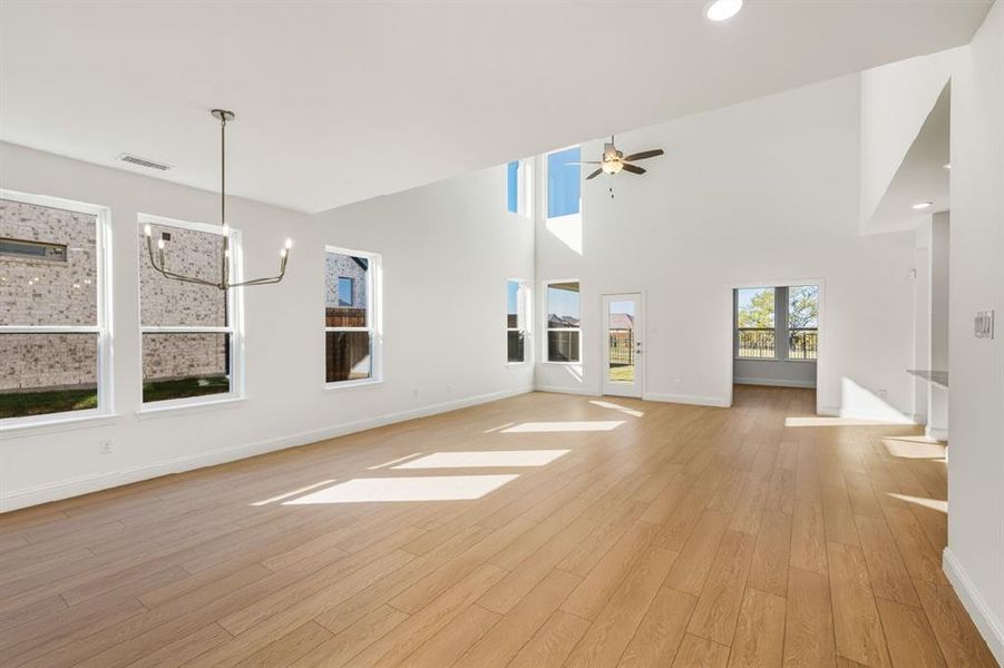 Spacious, unfurnished interior of a new home in Wildflower Ranch, Fort Worth (Image 9).