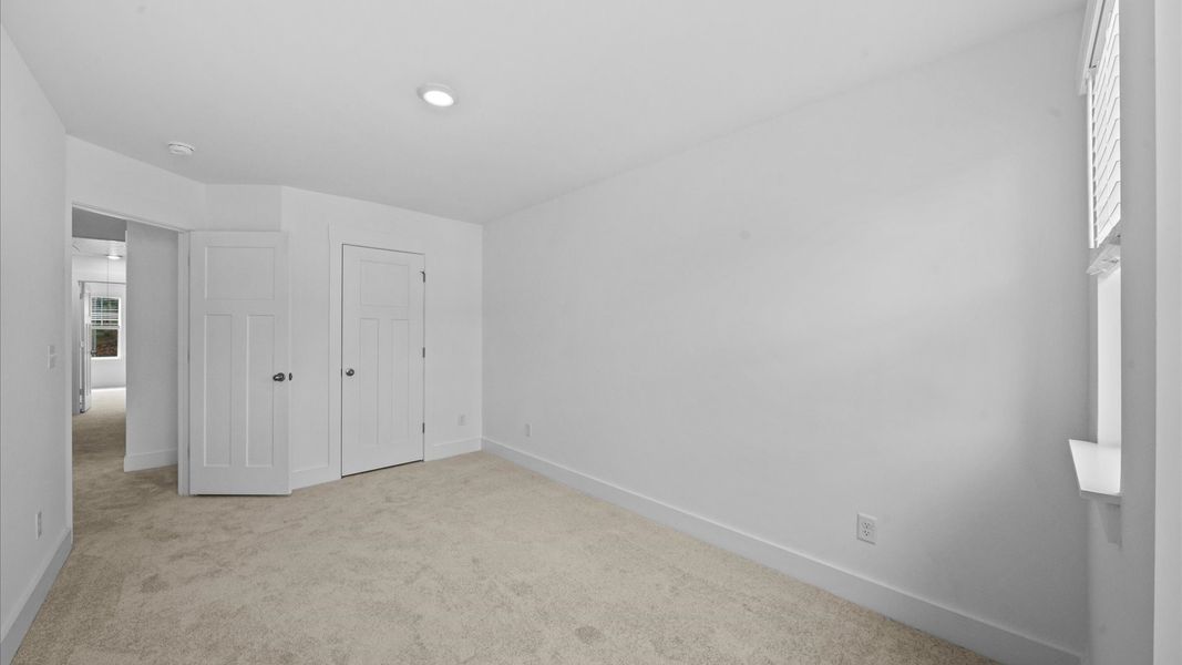 Memorable space offering plush carpet underfoot and a thoughtfully planned walk-in closet located at Ransdell Pointe