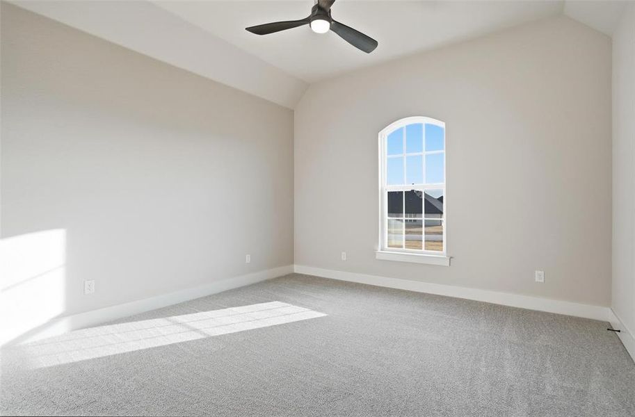 Spacious, unfurnished interior of a new home in Aledo Heights - Aledo ISD, Annetta South (Image 37).