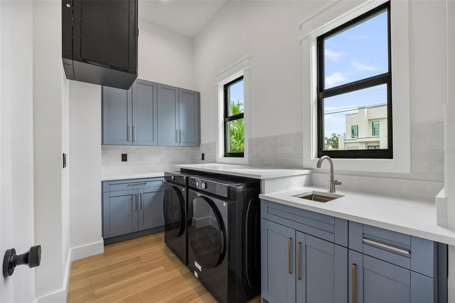 Furnished interior view inside a new home in , Tampa (Image 15).