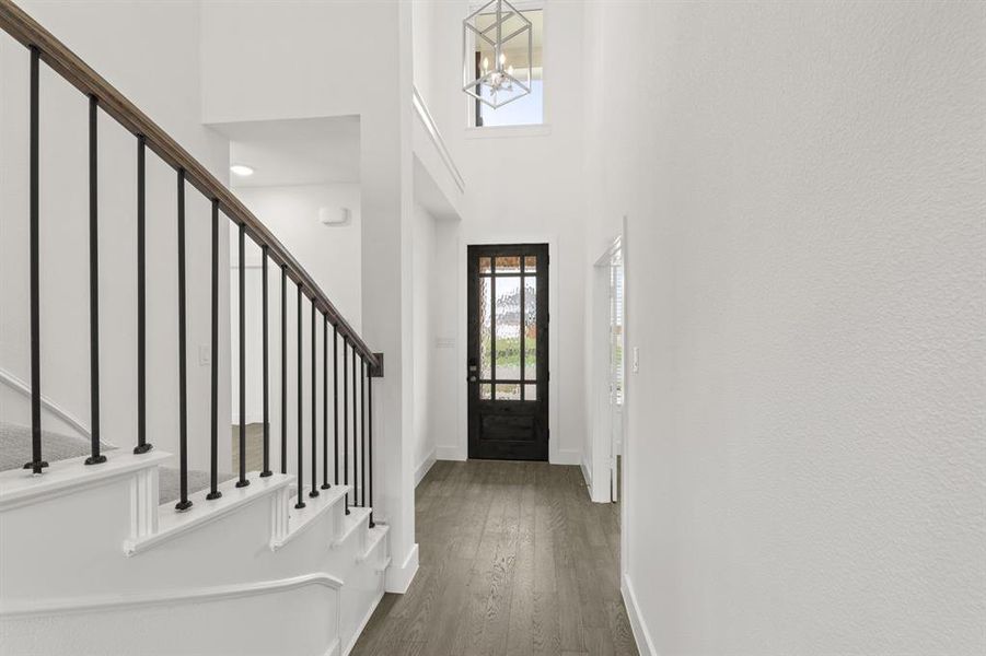 Spacious, unfurnished interior of a new home in Villages of Creekwood, Frisco (Image 24). Spacious, unfurnished interior of a new home in Villages of Creekwood, Frisco (Image 24).