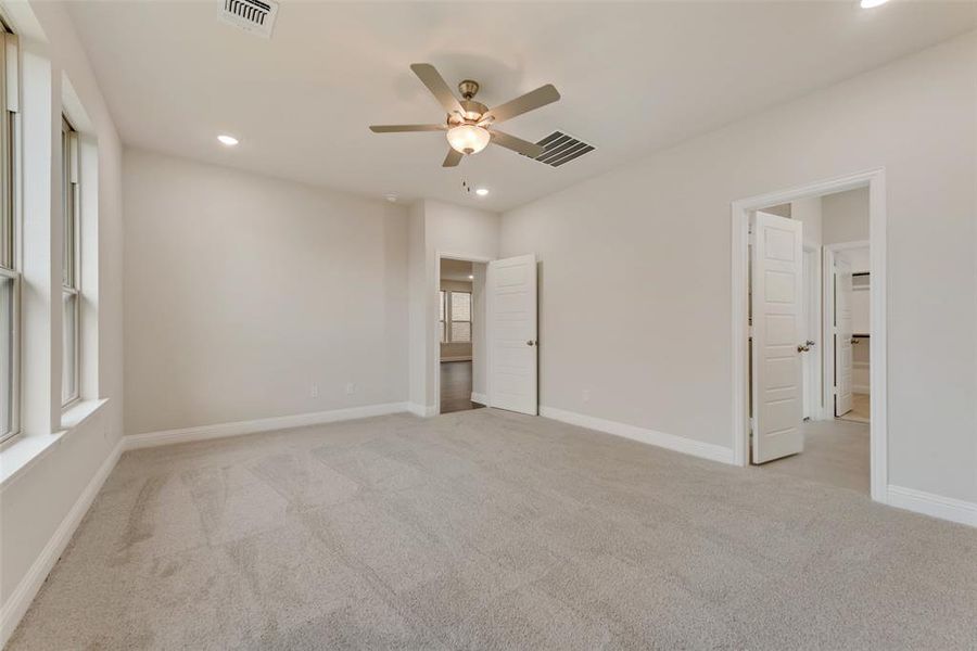 Spacious, unfurnished interior of a new home in Sutton Fields, Celina (Image 28).