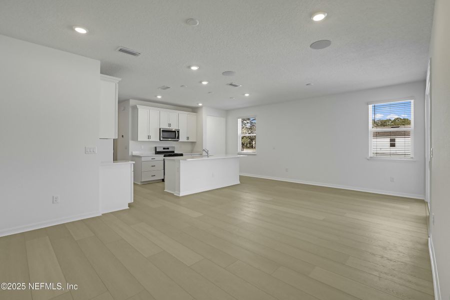 Spacious, unfurnished interior of a new home in , St. Augustine (Image 18).