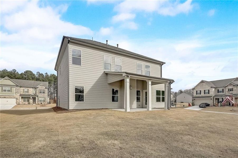 Exterior details and patio area of a home in Summerlin, Winder (Image 28).