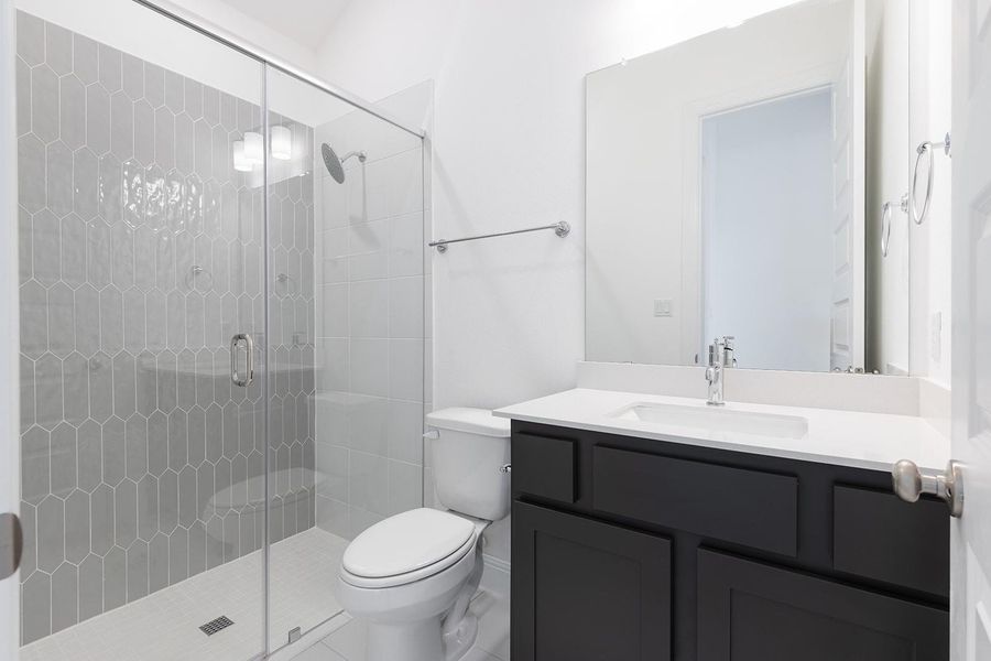 Furnished interior view inside a new home in Lariat - 70', Liberty Hill (Image 10).
